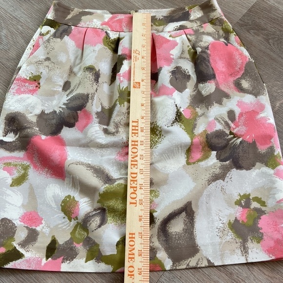 Halogen Floral Print MIDI Skirt Size 4P NWOT - Picture 7 of 13